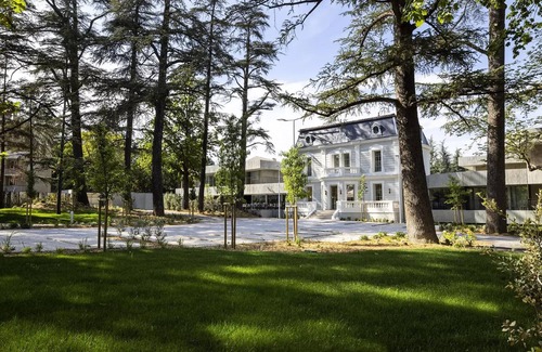 Greoux-les-Bains Apartment | Villa Castellane * - 3-room apartment for 4 people