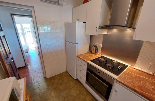 L'Escala House | Villa Catabella with unlimited WiFi internet next to the beaches and the village