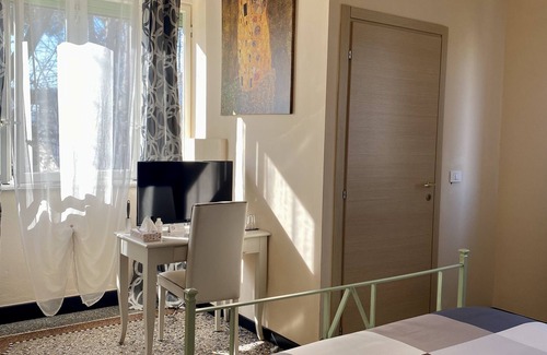 Lucca Historical Center Bed & Breakfast | Villa Catelli B&B