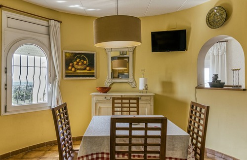 El Mas Isaac Villa | Villa "Cathy" with Sea View, Pool & Wi-Fi