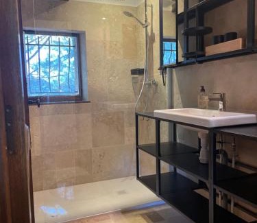 Claviers Bed & Breakfast | VILLA CAU B&B - Les Anglores