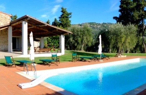 Piano di Conca Apartment | Villa Cenami on hilltop - Astra apartment - big POOL with view near by seaside