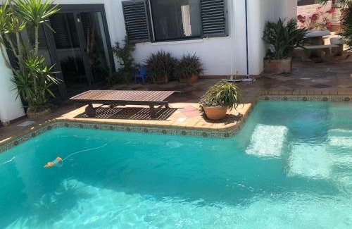 Almerimar Villa | villa cinco palmas