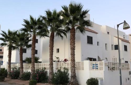 Almerimar Villa | villa cinco palmas