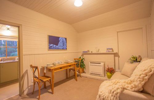 Christchurch Villa | Villa City Break for couples 27 mins CHC Airport