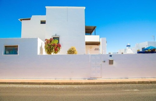 Puerto del Carmen Villa | Villa Colonia