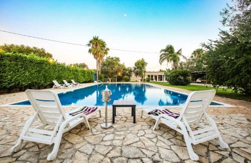San Michele Salentino Villa | Villa con parco e piscina