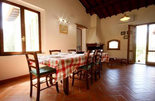 Chianni Villa | Villa con Piscina 10 Posti Letto, L'Oliveta Di Rivalto