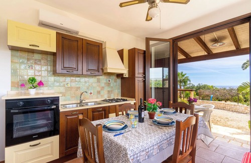Torre Pali Villa | Villa 'Con Piscina 429' with Sea View, Private Pool and Air Conditioning