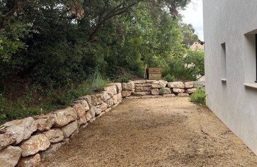 Puyloubier Villa | Villa contemp. 210m2 near Aix en Provence Ste-Victoire superb view Swimming pool