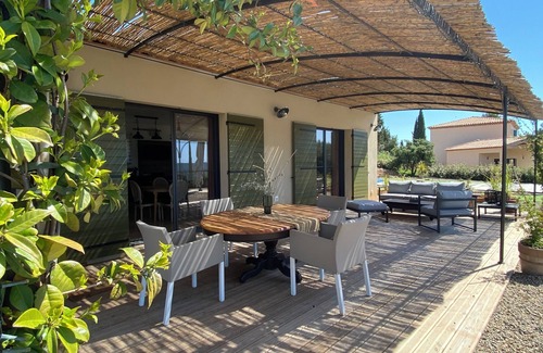 Aups Villa | Villa Contemporaine Avec Piscine et Jardin, Proche Lacs et Gorges du Verdon