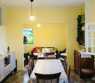 Riviere-Pilote House | Villa Coquelicot