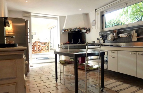 Lido di Camaiore House | Villa Cora 250 mts from beach with Jacuzzi in the garden