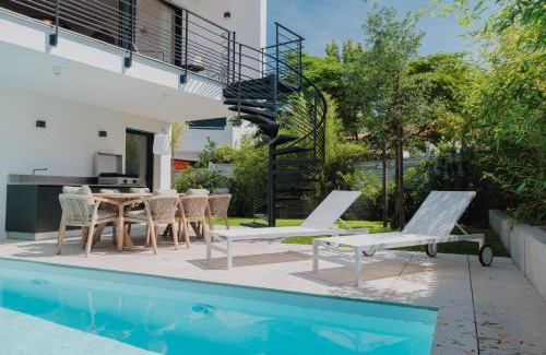 Pontaillac Villa | Villa Cordouan avec piscine en bord de mer
