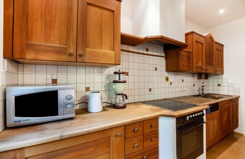 Merano Apartment | Villa Coris Apartment Magnolia with Garden