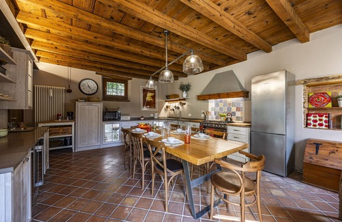 Montioni House | Villa Corte Carlotte - surrounded by the countryside, just 4 km from Lazise