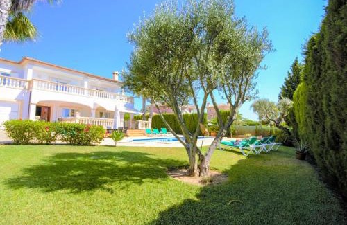 Sa Torre House | Villa Cunill by North Properties Mallorca