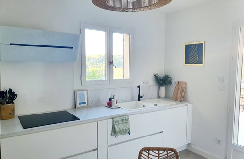 Carnoux-en-Provence Villa | Villa D'architecte, au Milieu des Pins, à 10 Minutes de Cassis