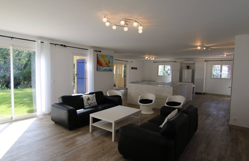 Les Baraques Villa | Villa D'architecte Avec Piscine Privée, Jolie vue sur les Collines de Grasse