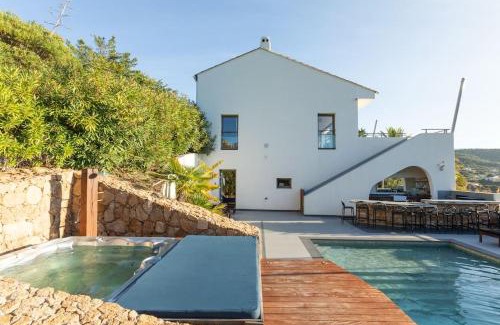 Pietrosella Villa | Villa d'architecte, piscine et jacuzzi, à quelques mètres de la plage