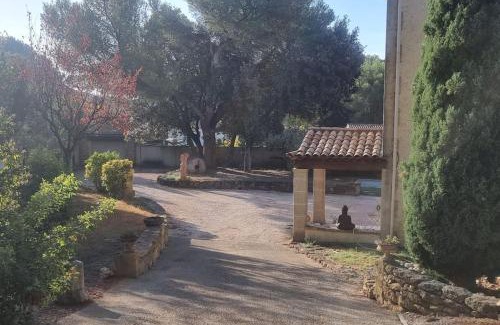Salon-de-Provence Villa | Villa de 240 m2 au calme avec piscine