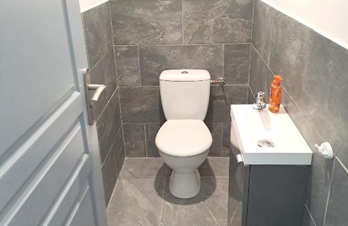 Lespignan Villa | Villa de 3 chambres avec piscine interieure jacuzzi et wifi a Lespignan