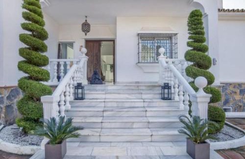 New Golden Mile Villa | Villa de 6 dormitorios en Marbella con spa y piscina privada - ES-175-10