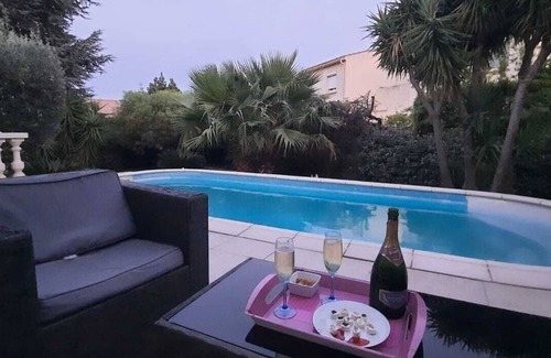 La Farlede House | Villa de 8- 10 Personnes Avec Piscine Privée, Proche du Centre-ville