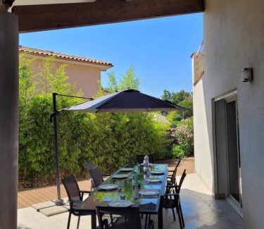 Saint-Cyprien Plage Villa | Villa de l'Art