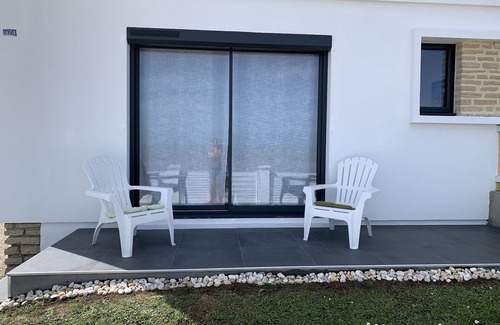 Bernieres-sur-Mer House | Villa de la plage, seafront, D-Day beach, Calvados, Normandy Juno