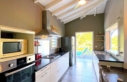 Bouillante Villa | Villa De Théa pool and sea view