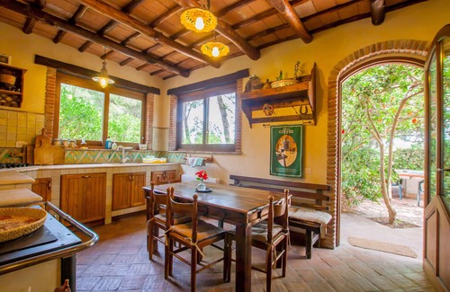Cefalu Villa | Villa del Glicine - Ancient Master Villa, surrounded by greenery