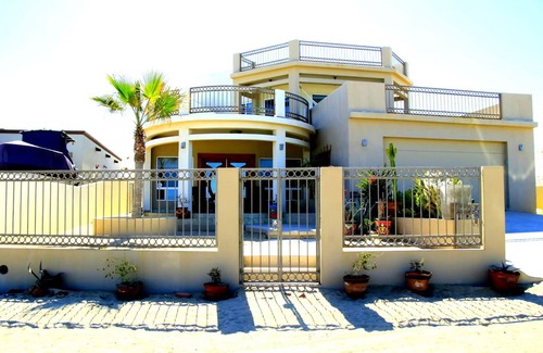 San Felipe House | Villa Del Mar, beach front three bedroom Mediterranean home with private pool