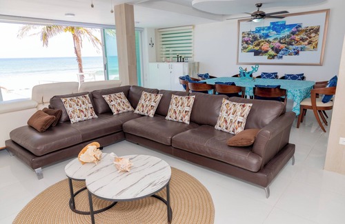 Cancun House | Villa del Mar Esmeralda! Private home at the foot of the best beach in Cancun.