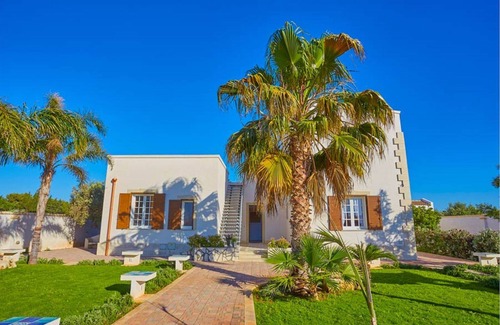 Arini Villa | Villa del Tufo with amazing pool in Marsala