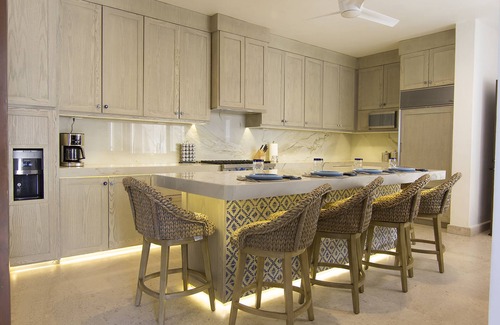 San Jose del Cabo Villa | Villa Delfines - Beachfront Villa Close to Cabo Real Golf & Solaz Promos Avail