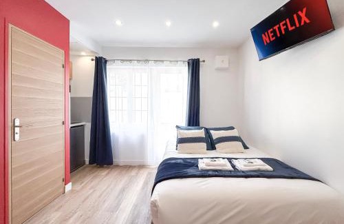 Le Pre-Saint-Gervais Apartment | Villa des Camelias
