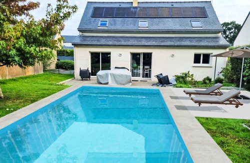 Saint-Briac-sur-Mer House | Villa des neuf plages by Interhome