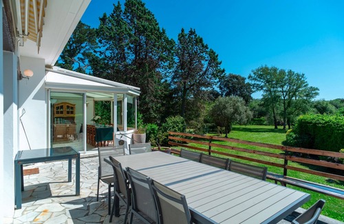 Saint-Philibert House | Villa des Romarins - Six Bedroom House, Sleeps 14