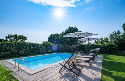 Castellina Marittima Apartment | VILLA DI CAMPAGNA 10 POSTI CON PISCINA PRIVATA