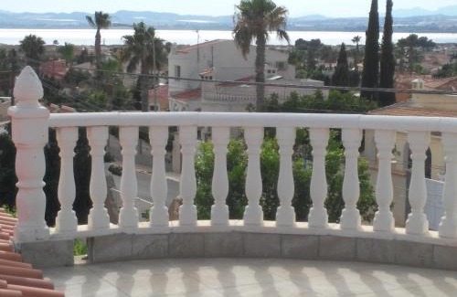 La Siesta Villa | VILLA DOS-LAGOS