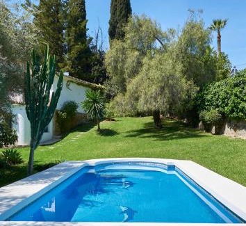 Marbella Villa | Villa Dos Palomas on the Golden Mile in Marbella