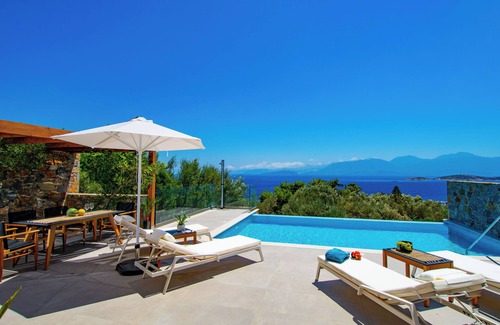 Agios Nikolaos Villa | Villa Driros | 4 Βedroom Complex Villas