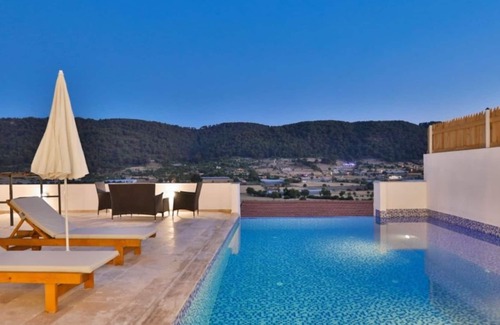 Sarıbelen House | Villa Duruk 1 bed villa with pool, breakfast included