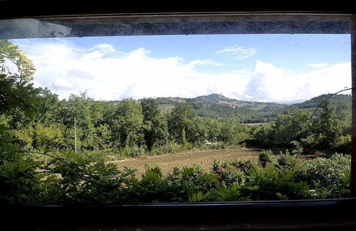 Todi Villa | Villa Ebano: A charming two-story villa surrounded by the greenery, with Free WI-FI.