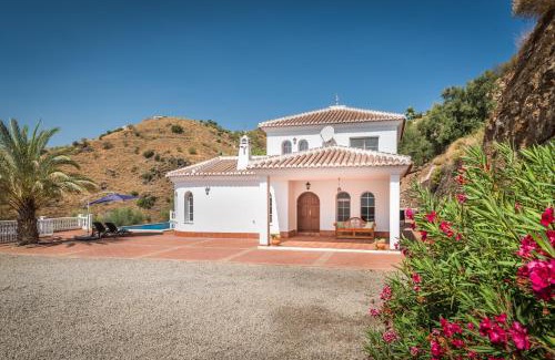 Sayalonga Villa | Villa El Ancla