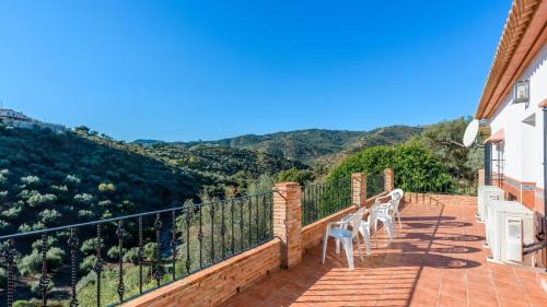 Riogordo Villa | Villa El Terral Riogordo by Ruralidays