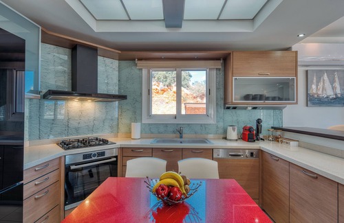 Agios Nikolaos Villa | Villa Eleftheria with heated pool