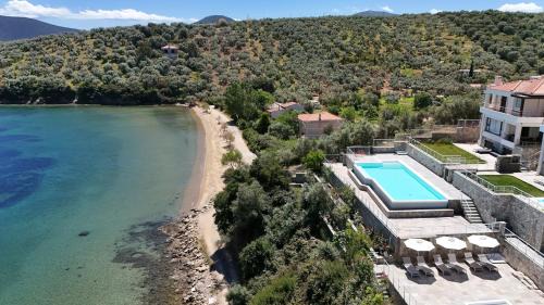 Pteleos Villa | Villa Elia