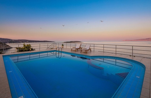 Marathi Villa | Villa Elion with Pool, Astonishing Sea and Mountain Views and Totally Privacy